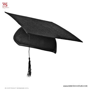 Pălărie de absolvire în pâslă