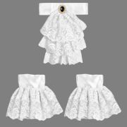 Jabot mit Gemma und Spitzenposini