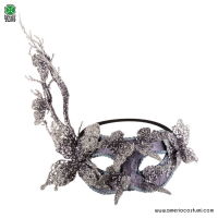 Preciosa mascarilla gris con mariposas y purpurina