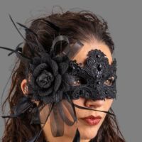 Maschera nera in pizzo con strass fiore tulle