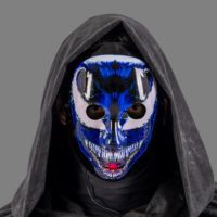 Blaue Horrormaske mit leuchtenden Verzierungen