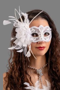 Masque demi-visage en dentelle blanche