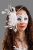 Weiße Spitzen-Halbmaske